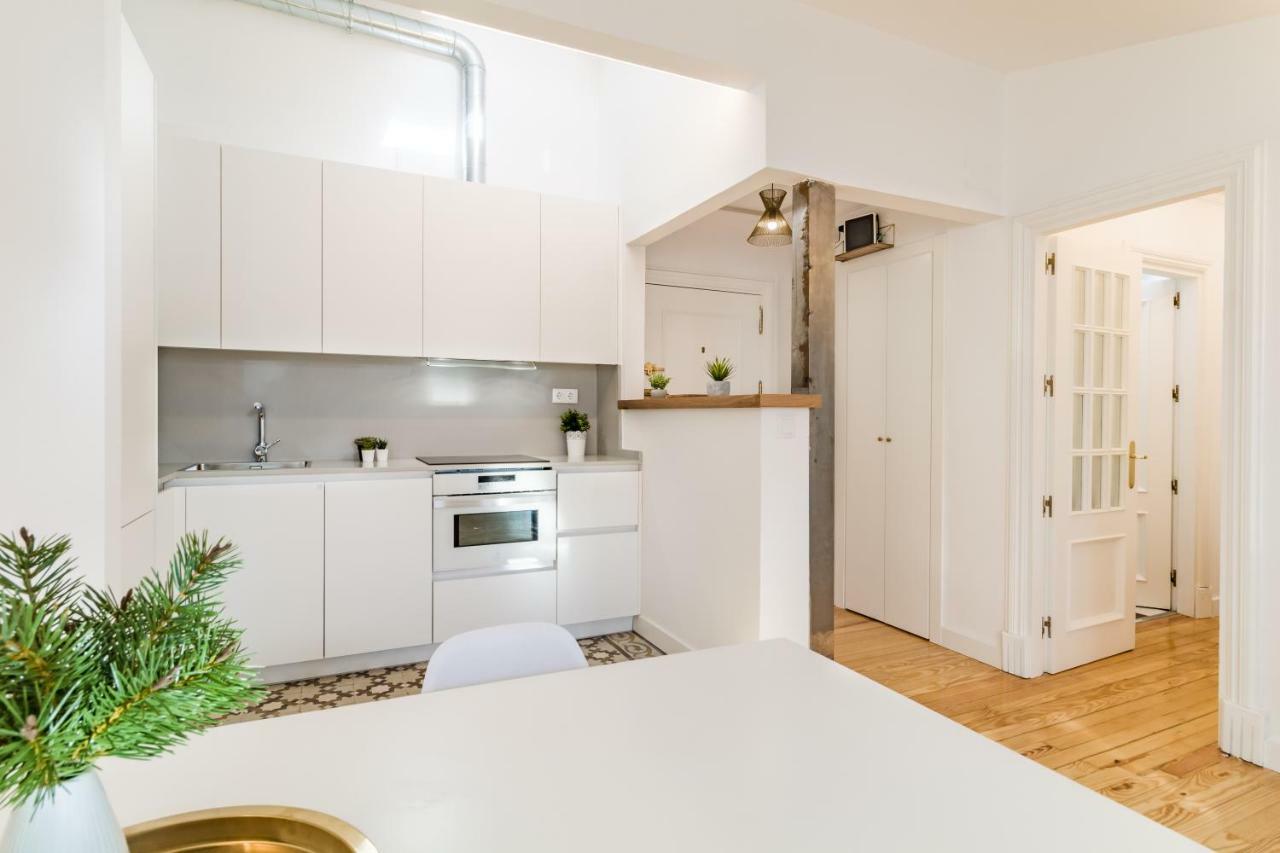 Puerta Del Sol VI Apartment Madrid Luaran gambar